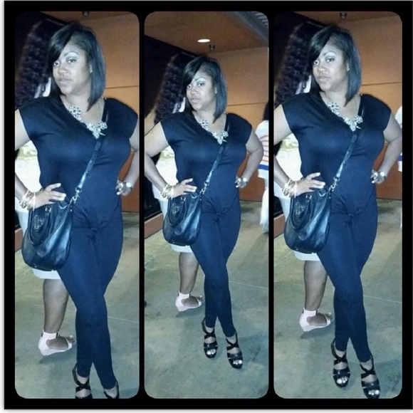 Tory Burch Classic Black Leather “Amanda” Hobo Bag - Picture 4 of 5